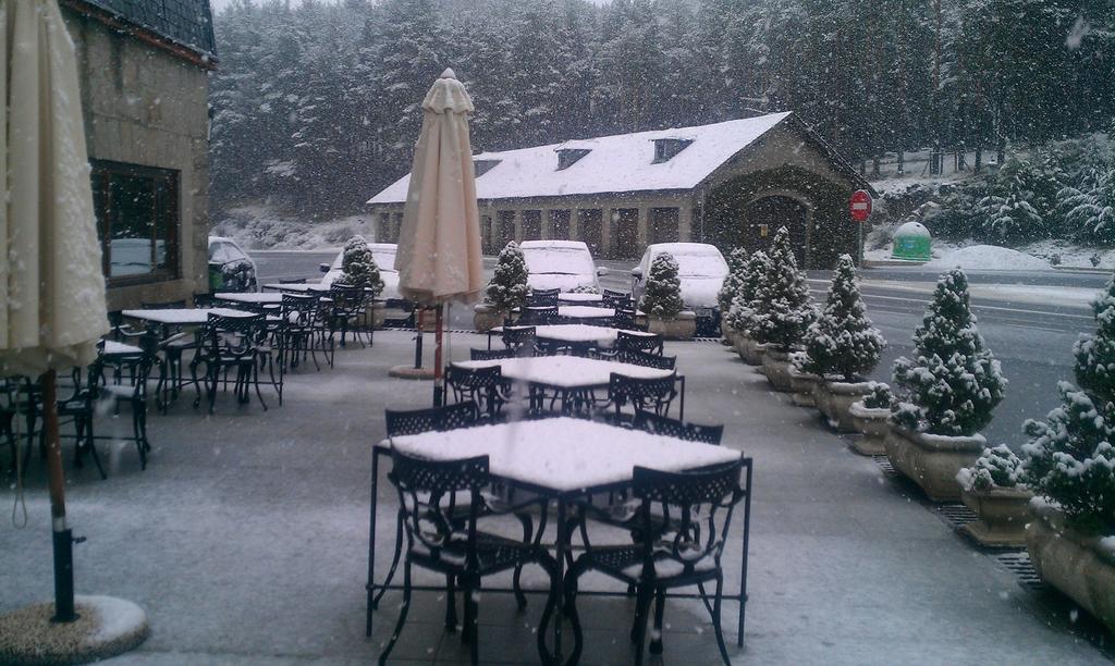 Parador De Gredos Наварредонда-де-Гредос Экстерьер фото