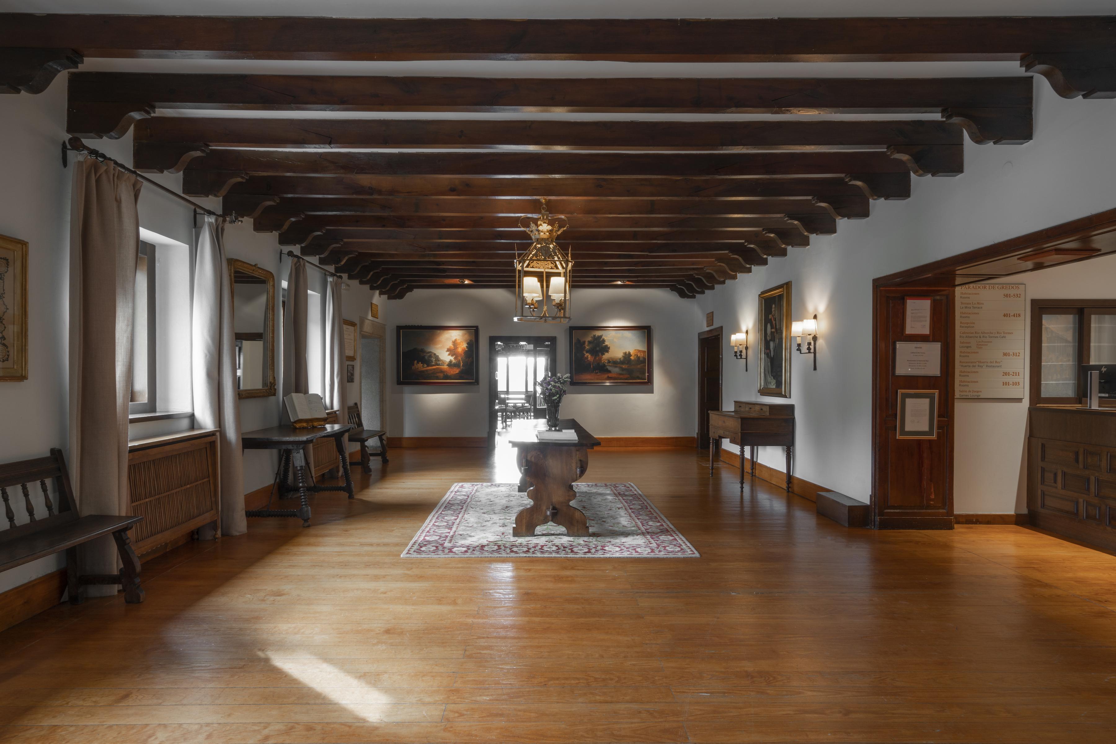 Parador De Gredos Наварредонда-де-Гредос Экстерьер фото