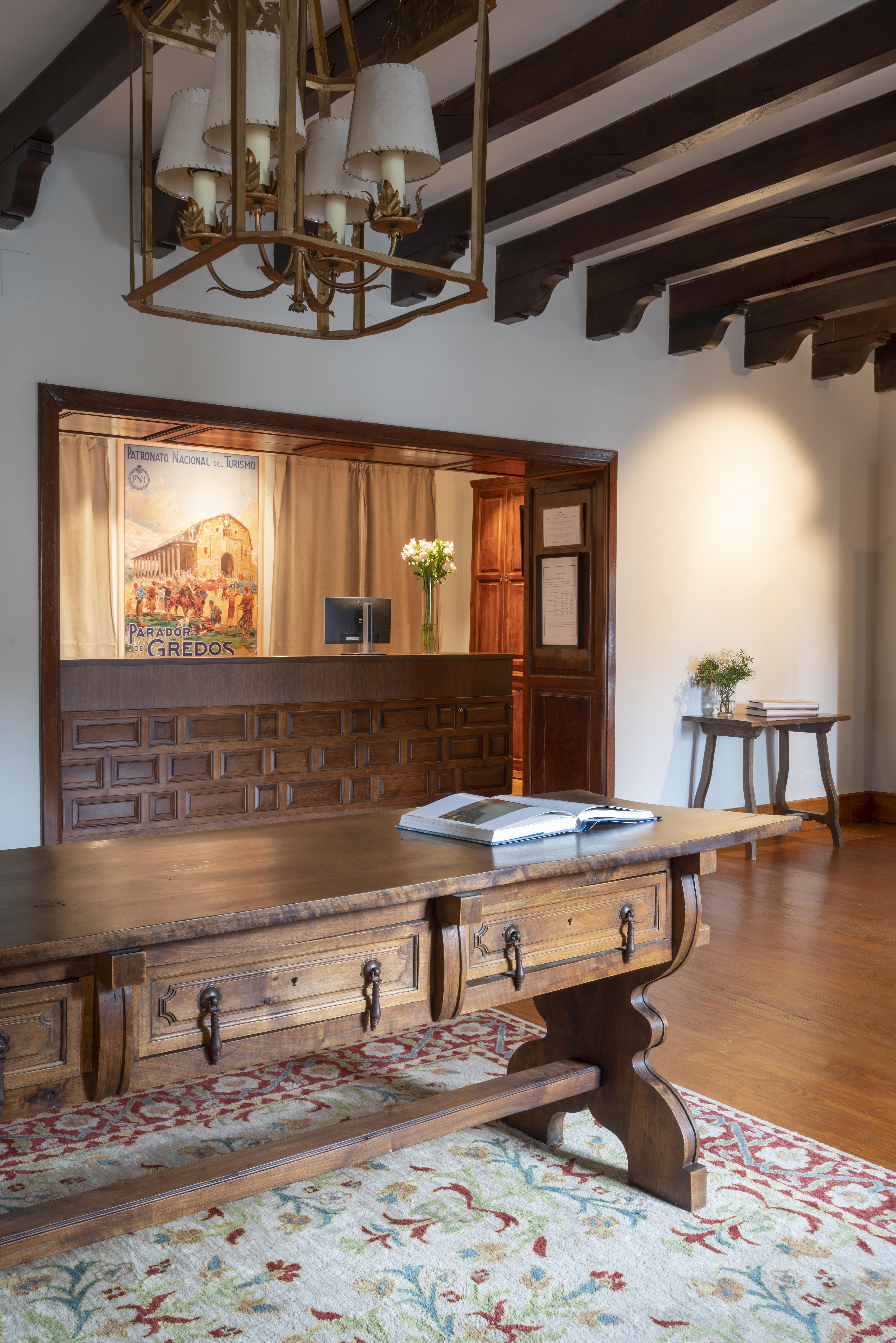 Parador De Gredos Наварредонда-де-Гредос Экстерьер фото