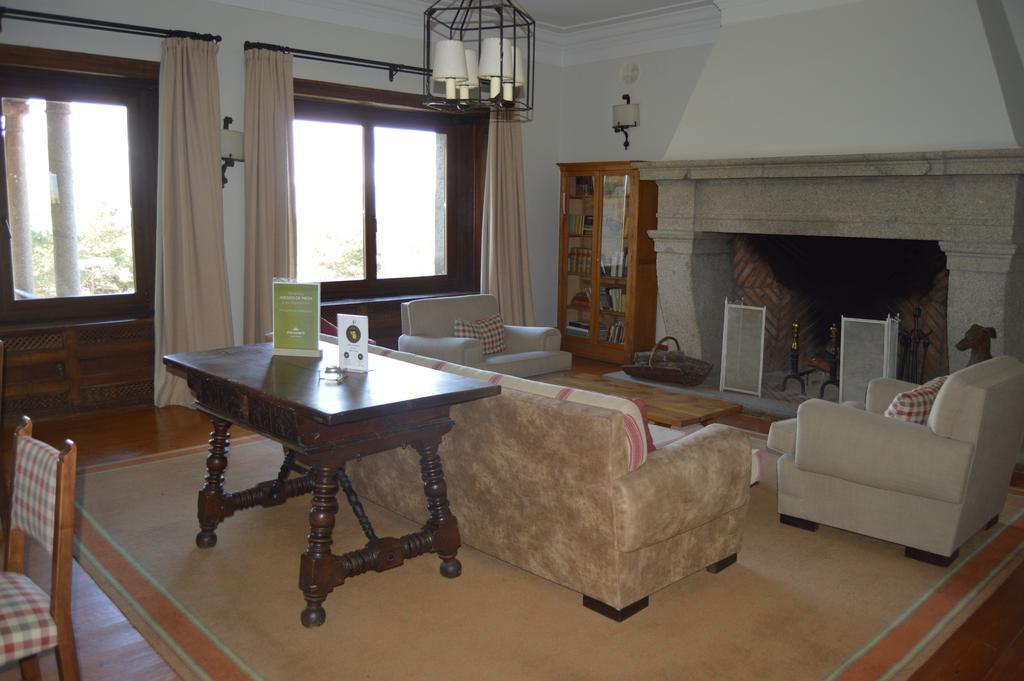 Parador De Gredos Наварредонда-де-Гредос Экстерьер фото