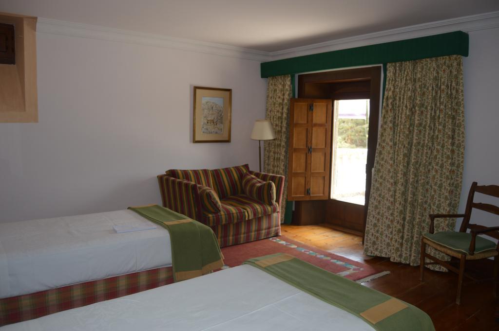 Parador De Gredos Наварредонда-де-Гредос Экстерьер фото