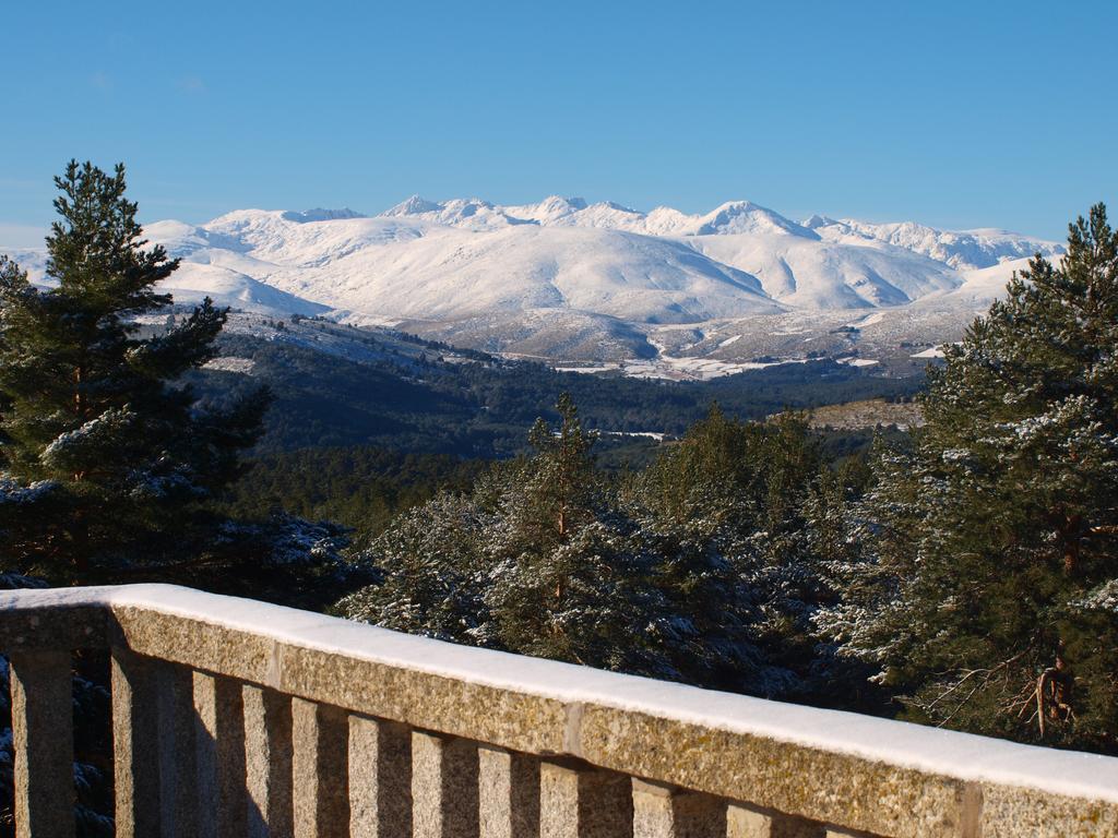 Parador De Gredos Наварредонда-де-Гредос Экстерьер фото